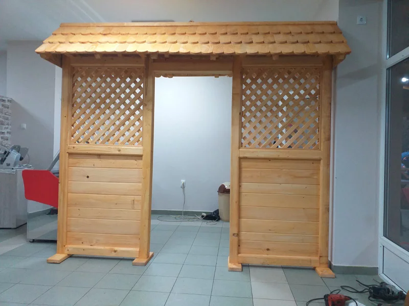 bastenske garnitura ulazna vrata