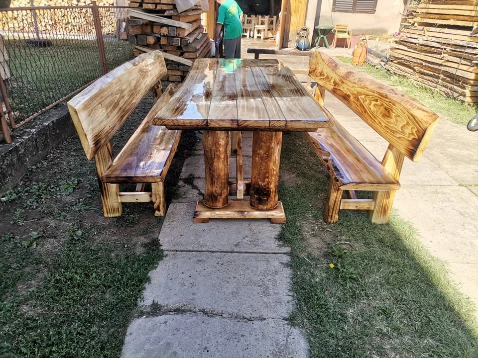 bastenske klupe i stolovi