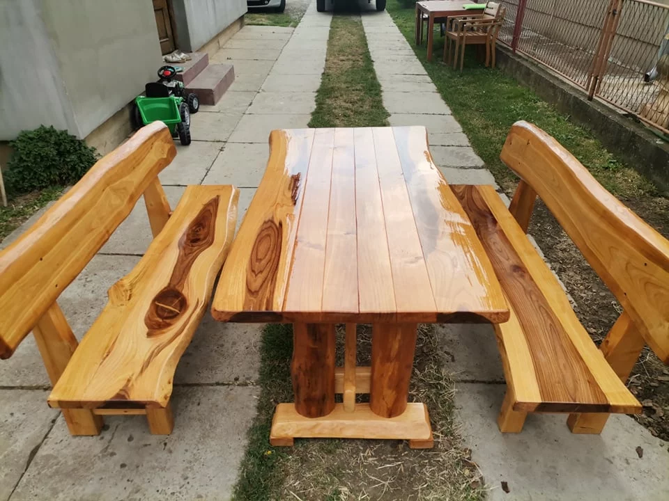 klupe i stolovi za letnjikovce i baste